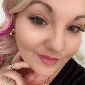 Meet your Posher, Anita